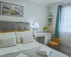 Fully accessible bungalow by the Beach - Image 4