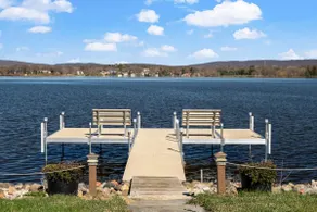 Oasis on 188 - Lake House, Kayaks, Ski Hills! - Image 2