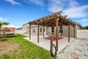Cozy 3Bed 2Bath Pet-Friendly Home Near Legoland - Image 2