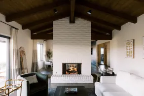 Luxury Retreat, Views of Monserate Winery - Image 2