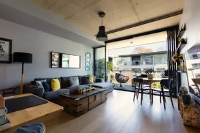Stylish Lakeside Kingston + Free Basement Parking - Image 4