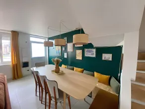 Family home and business with garden - Image 2