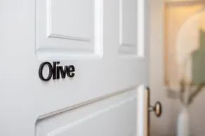 Olive - Image 3
