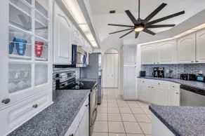 AMAZING!! Remodeled Punta Gorda waterfront home; HEATED SALT POOL; golf nearby - Image 5