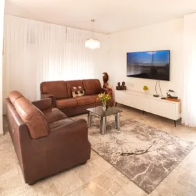 Exclusive Jerusalem Villa - Image 3