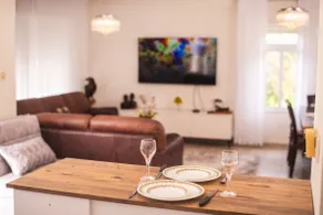 Exclusive Jerusalem Villa - Image 2