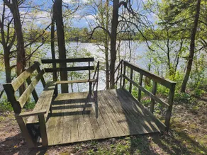 From the garden to the river - Image 3