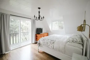 Relaxing Rural Retreat in the Heart of Mid-Island - Image 2