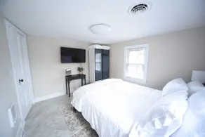 Lancaster Retreat Suite-upper - Image 5