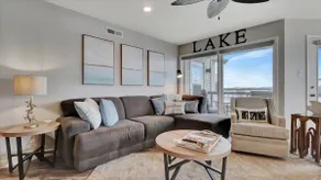Wake'n'Lake!~Family Friendly~Sleeps 6~POOL& BOATS~ - Image 3