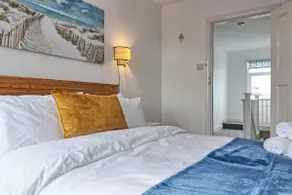 High view house, 3 bed flat, Number 41A - Image 4