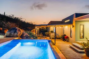 Island Heights Villa! Close to all Aruba’s beaches - Image 3