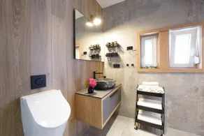 White Swan Suite | Apartment by the Swan Lake - Image 3