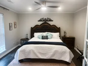Lily Pad | 3 bd/1ba | Fenced backyard | Patio! - Image 5