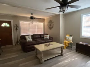 Stylish & Spacious Townhouse • Near Fort Rucker – Cozy, Clean & Convenient Stay - Image 2