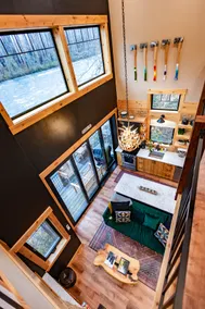 McKenzie Riverfront Cabin, Modern, near hotsprings - Image 3