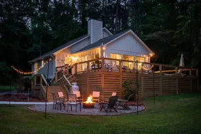 Lakefront House w/ Dock, Pickleball, & Firepit - Image 3
