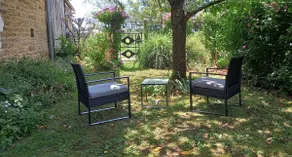 Small, cozy, fully self-contained accommodation. - Image 3