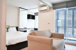 5 mins to BTS Ekkamai, One Bed Fully-Furnished - Image 5