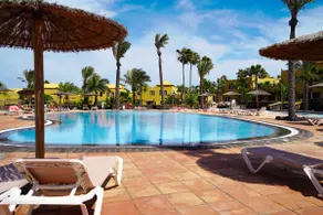 Private Chalet - Fast Wi-Fi - Saltwater Pool - Image 5