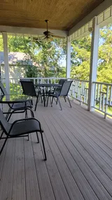 Stylish Riverview Escape - Image 4
