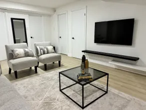 Luxurious Retreat ; 2BR basement - Image 5