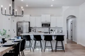 Fully Updated Home, King Bed, w/Hot Tub - Image 4