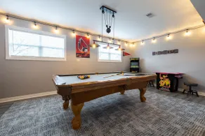 Farm Themed w/2 Game Rooms & HOT TUB -2 min to BSU - Image 3