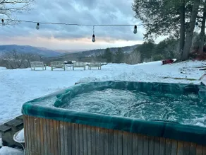 Private Apt on Farm, Hot Tub with views! - Image 2
