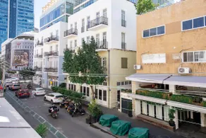 Nachlat Binyamin. Top location ! Big apartment - Image 3