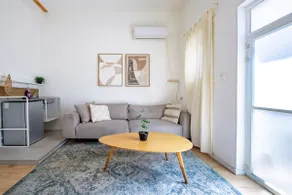 Nachlat Binyamin. Top location ! Big apartment - Image 2