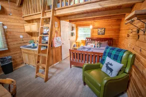 Private Log Cabin with loft in Columbia Kentucky - Image 3
