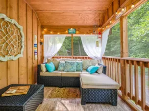 Wooded Cabin Escape | Fire Pit, Hot Tub, Near JMU - Image 4