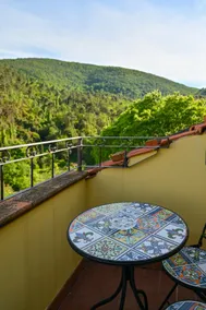 Panoramic Loft | Terrace with Apuan Alps View & A/C - Image 5