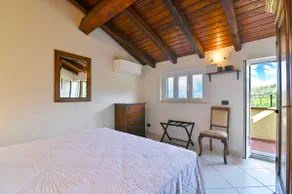 Panoramic Loft | Terrace with Apuan Alps View & A/C - Image 4