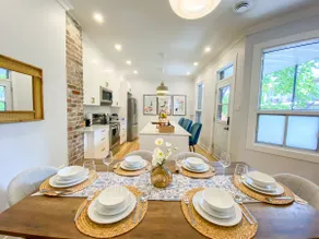 Luxury 3BR 2Bath Downtown + 2 Parking - Image 3