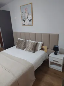 Apartment III - Image 5
