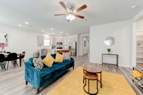 Spacious South Temple Home with 5 Bed - Image 5