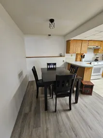 Cozy One Bedroom suite with den - Image 4