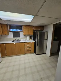 Cozy One Bedroom suite with den - Image 3