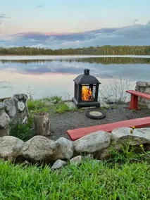 Beautiful Private Lake Retreat - Image 3