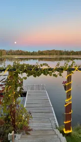 Beautiful Private Lake Retreat - Image 5