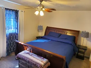 Upstairs 4 Bedroom Applegate Valley - Image 5