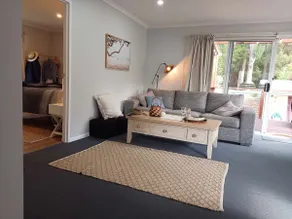 Kestie Av - 2 bed forest & beach - Image 3