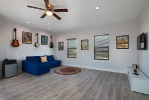 Big 4BR house near COTA & Tesla - Image 3