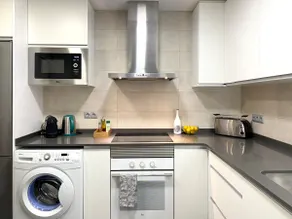 Comfortable apartment, 3 bedrooms with AC Camp Nou - Image 4