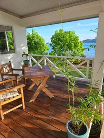 Lagoon-side house with 2 double bedrooms - Image 4