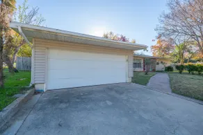 Amazing House*Super Clean*Spacious& Great Location - Image 4
