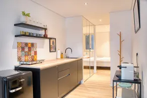 Suite Kaiser - Charming City Apartment - Image 3