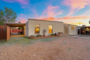 Sunny Tucson Getaway - Image 3
